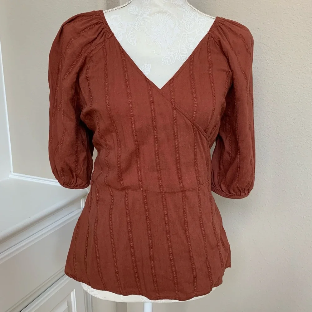 Old Navy Transitional Cotton Wrap-Style Top Size Medium - Picture 9 of 9